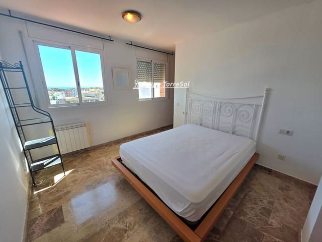 Ático de 4 habitaciones en Torredembarra en alquiler con garaje - 1.226 € (Ref: 9723496)