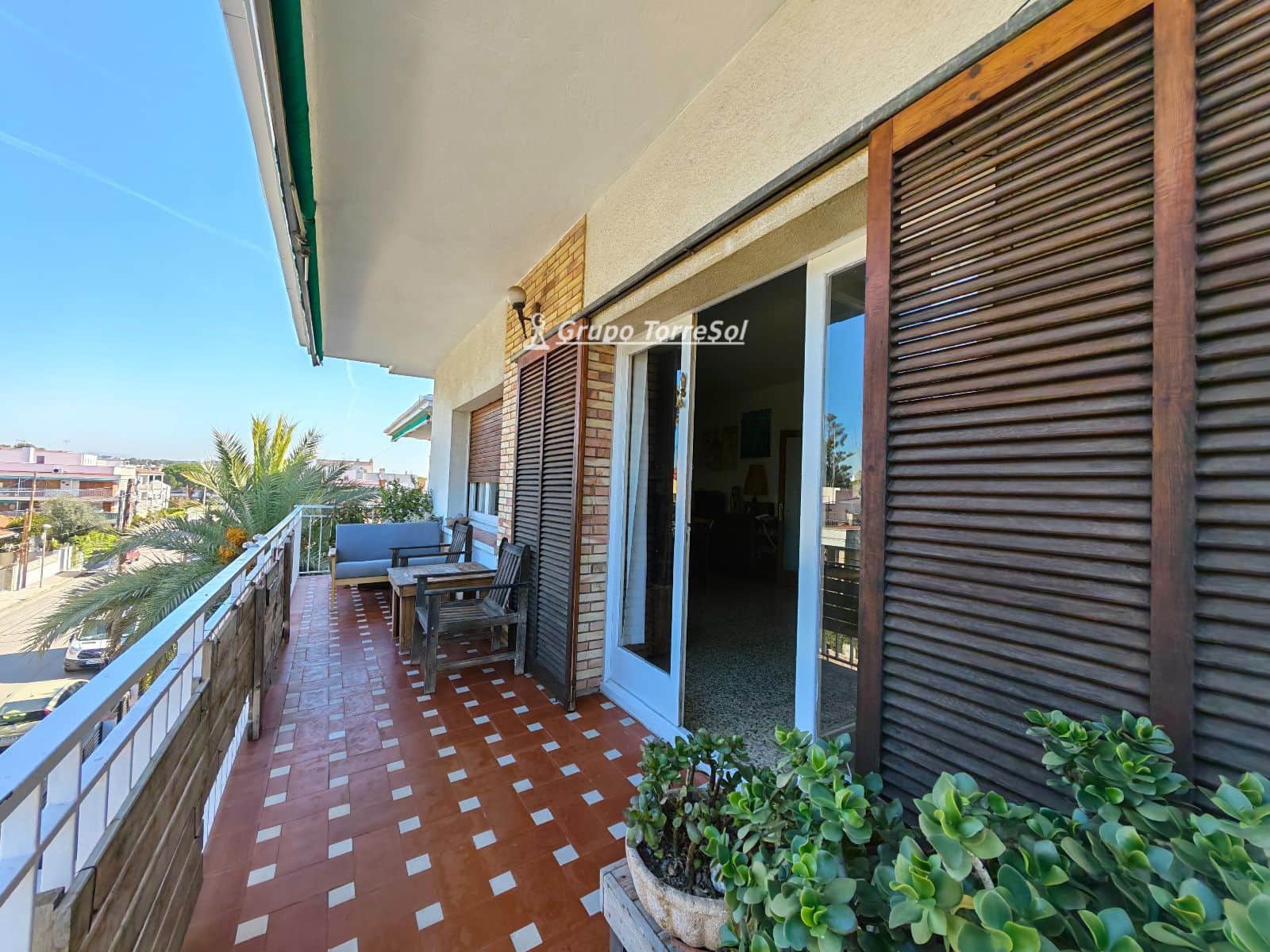 3 bedroom Flat for rent in Cubelles with garage - € 1,225 (Ref: 9724983)