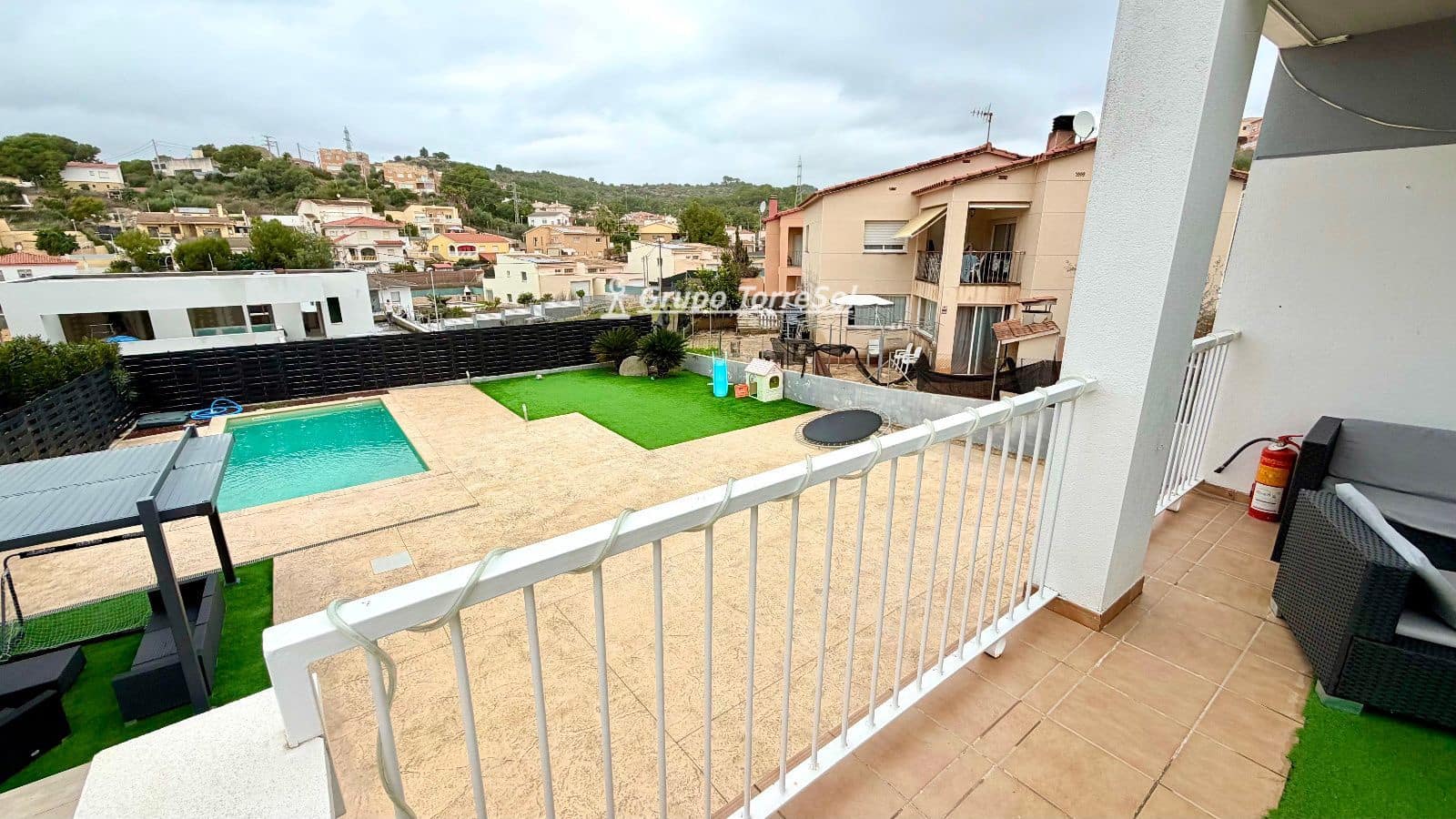 4 bedroom Villa for sale in Segur de Calafell with pool garage - € 430,000 (Ref: 9727065)