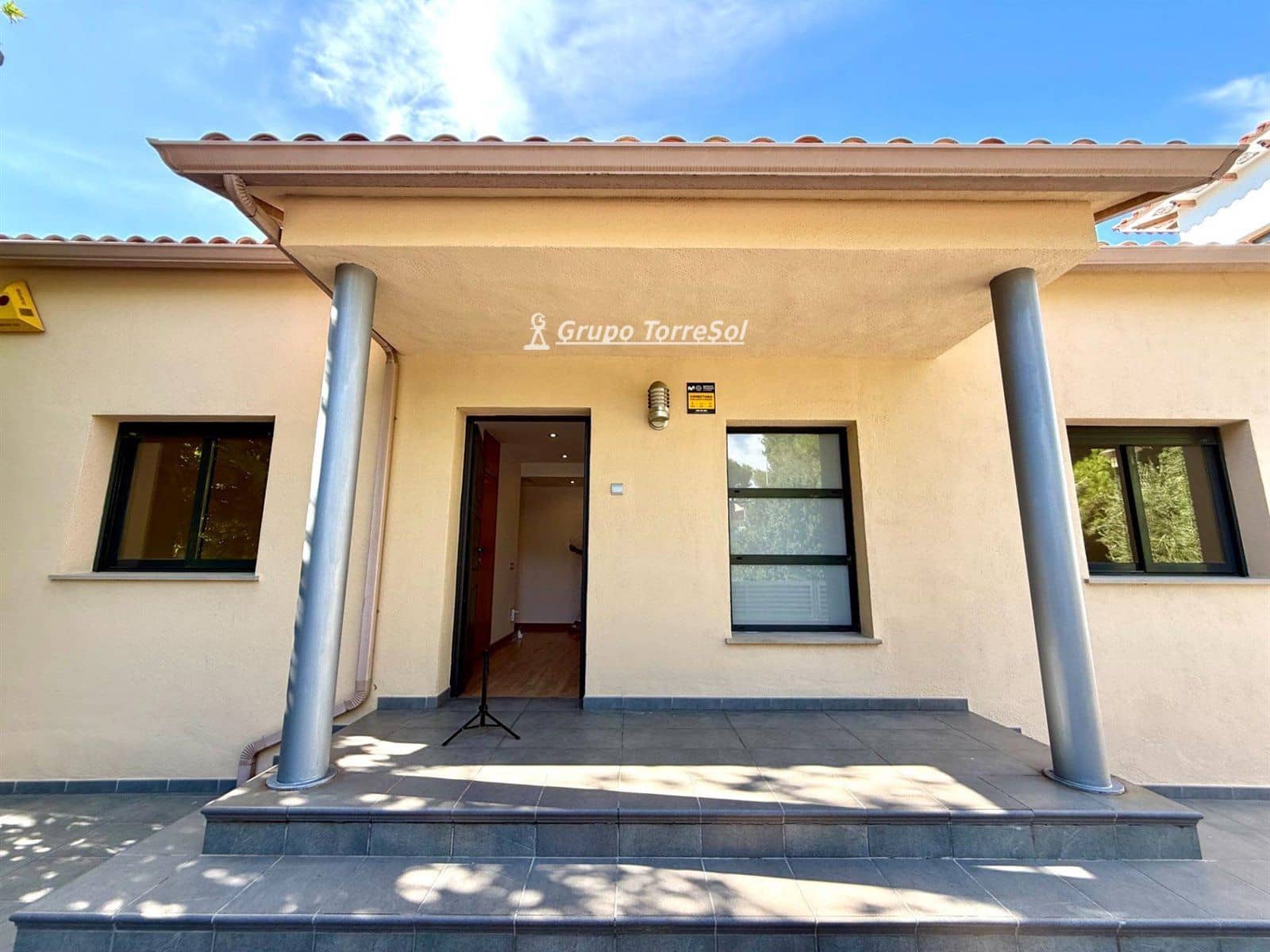 5 bedroom Villa for sale in El Vendrell with pool garage - € 430,000 (Ref: 9727508)