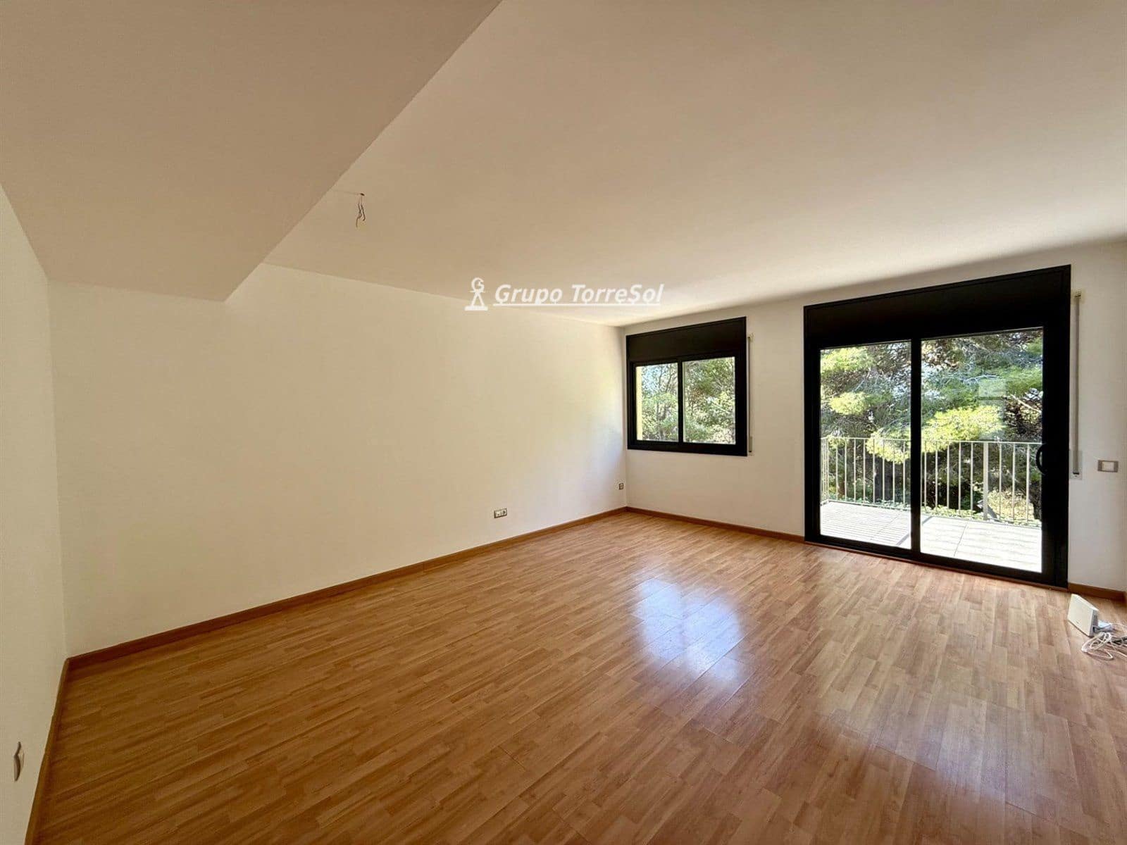 5 bedroom Villa for sale in El Vendrell with pool garage - € 430,000 (Ref: 9727508)