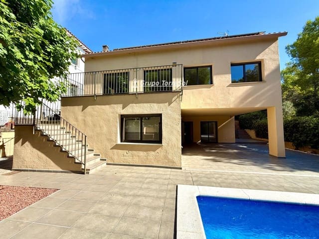 5 quarto Moradia para venda em El Vendrell com piscina garagem - 430 000 € (Ref: 9727508)