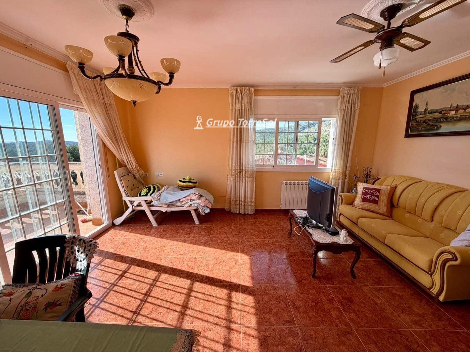 4 sypialnia Willa na sprzedaż w El Vendrell - 349 000 € (Ref: 9731384)