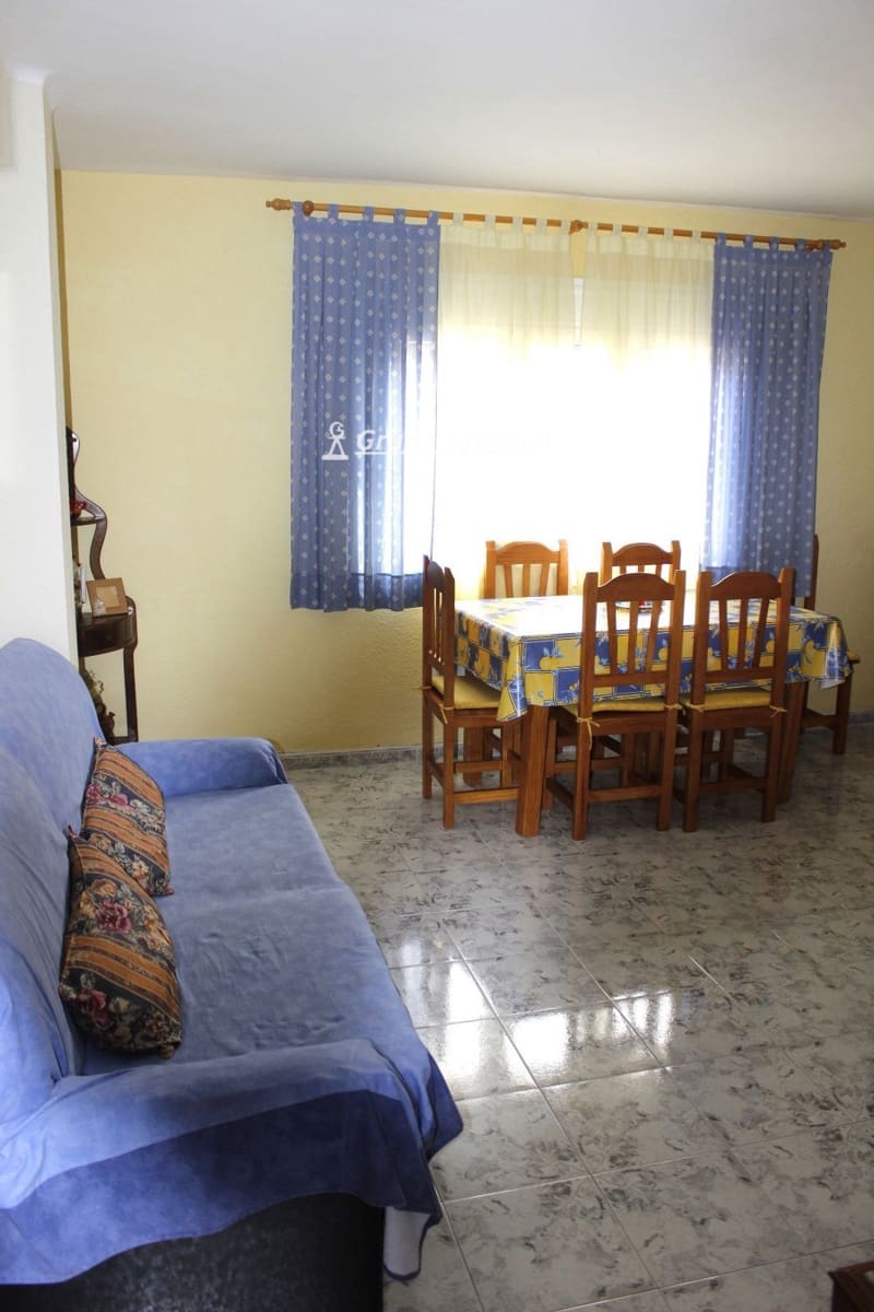 3 bedroom Flat for sale in Torredembarra - € 135,000 (Ref: 9733756)