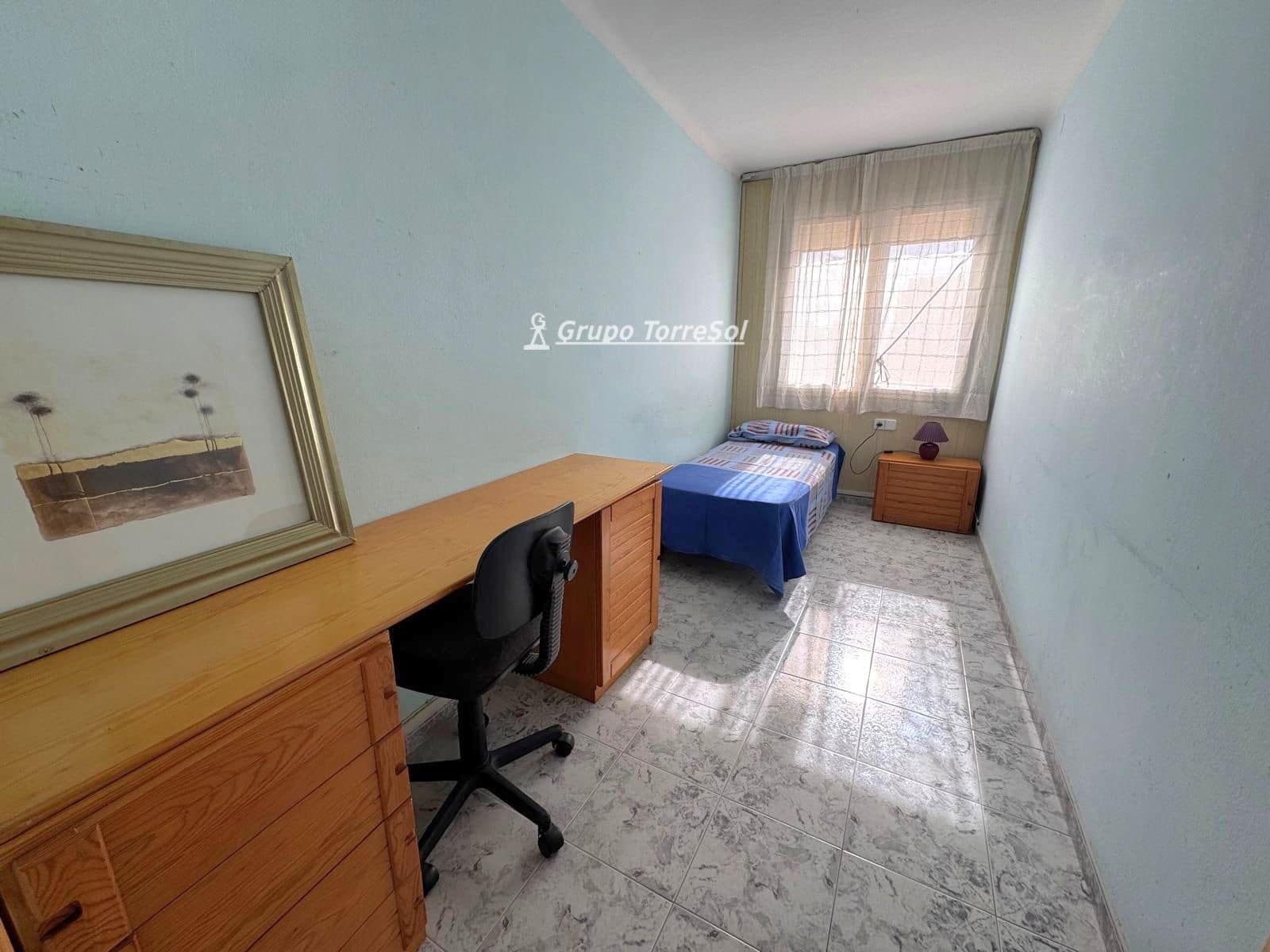 3 bedroom Flat for sale in Torredembarra - € 135,000 (Ref: 9733756)