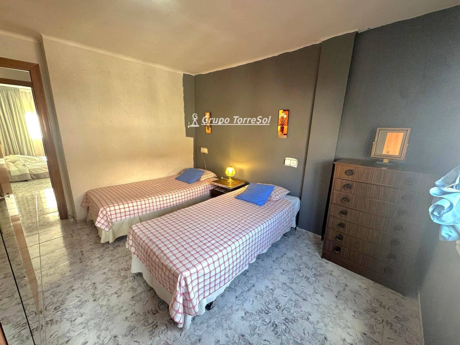 3 bedroom Flat for sale in Torredembarra - € 135,000 (Ref: 9733756)