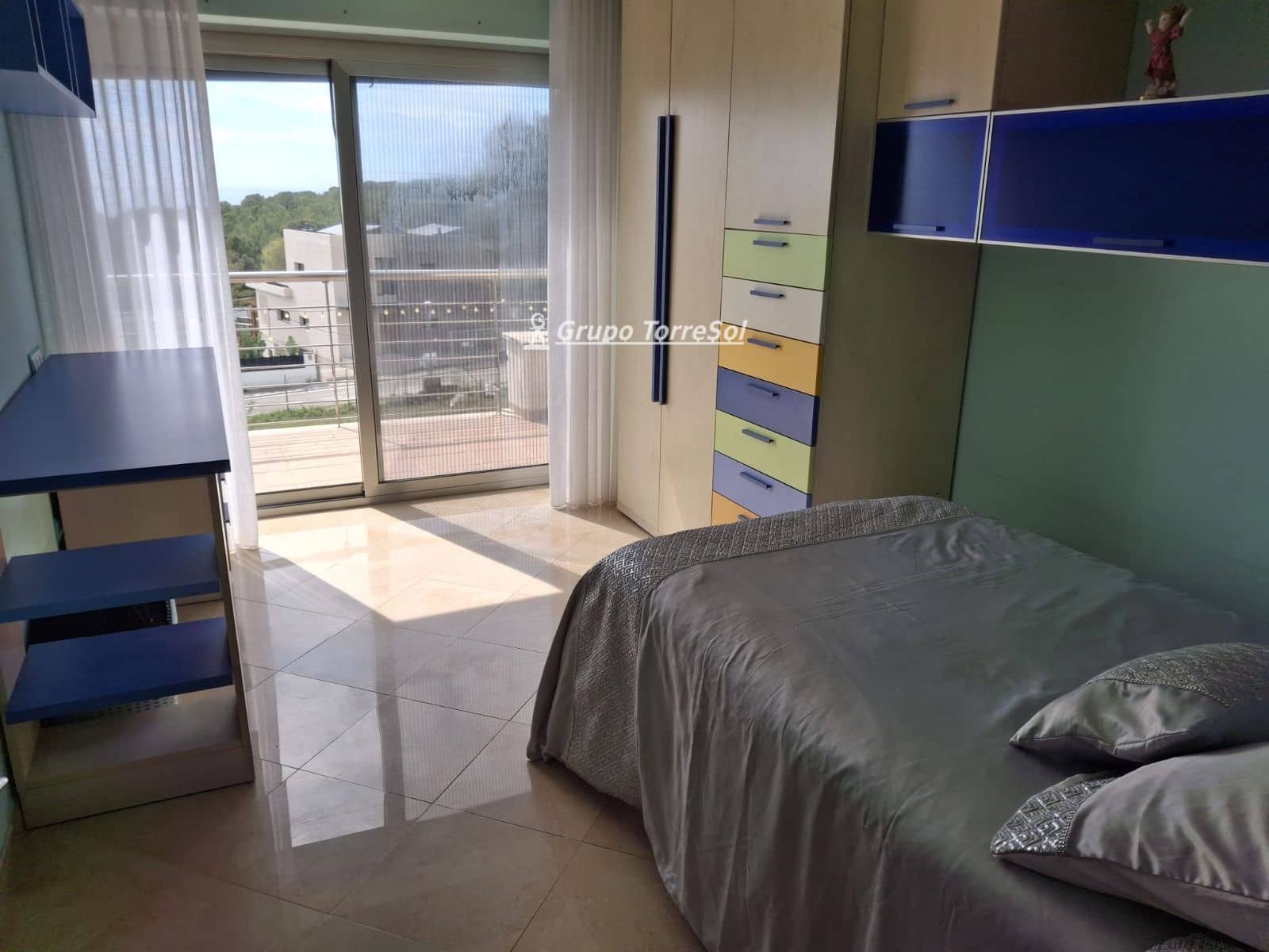 6 makuuhuone Huvila myytävänä paikassa Calafell mukana uima-altaan 
autotalli - 769 000 € (Ref: 9736121)