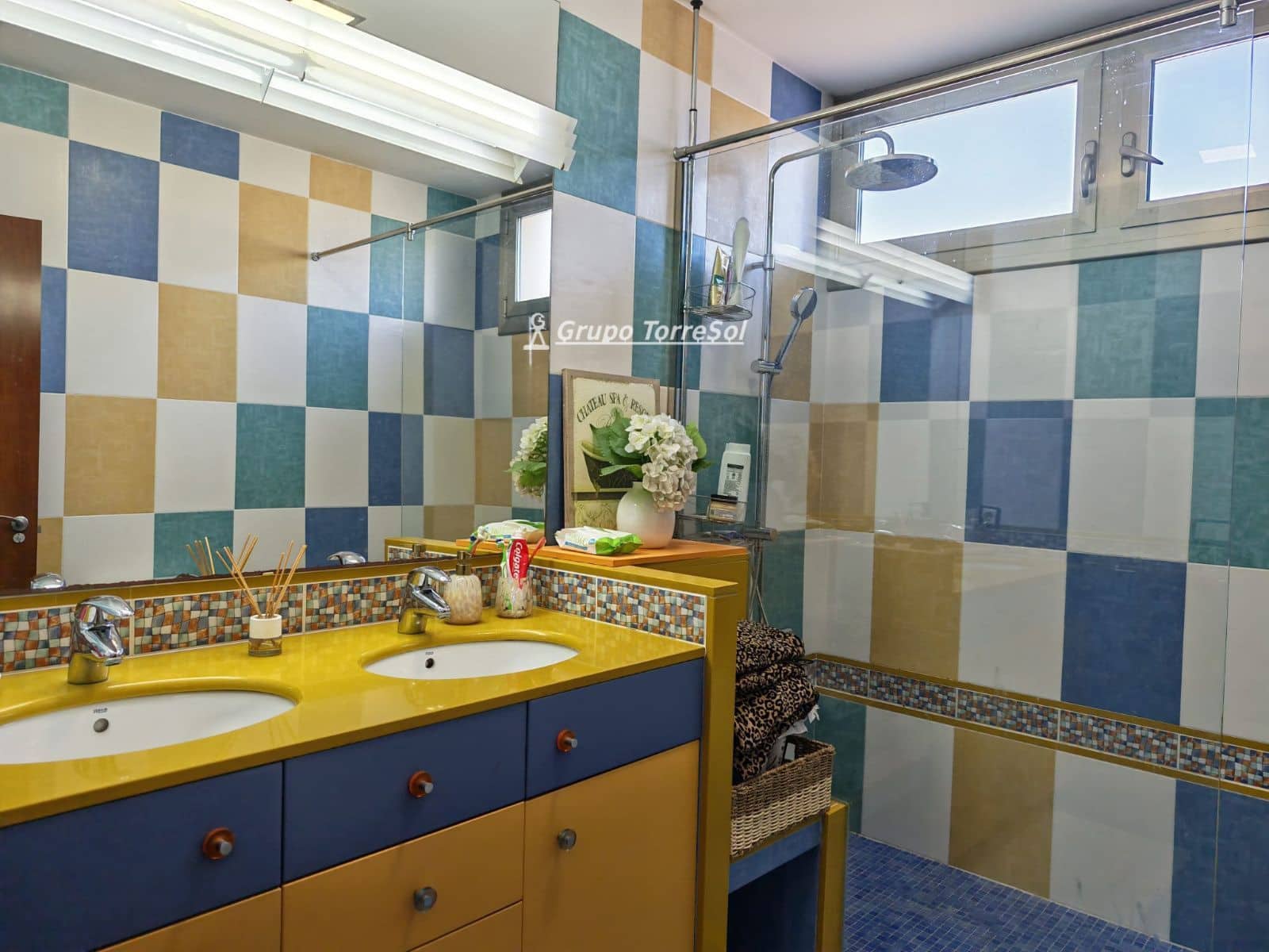 6 makuuhuone Huvila myytävänä paikassa Calafell mukana uima-altaan 
autotalli - 769 000 € (Ref: 9736121)