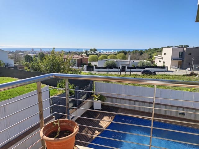 6 quarto Moradia para venda em Calafell com piscina garagem - 769 000 € (Ref: 9736121)