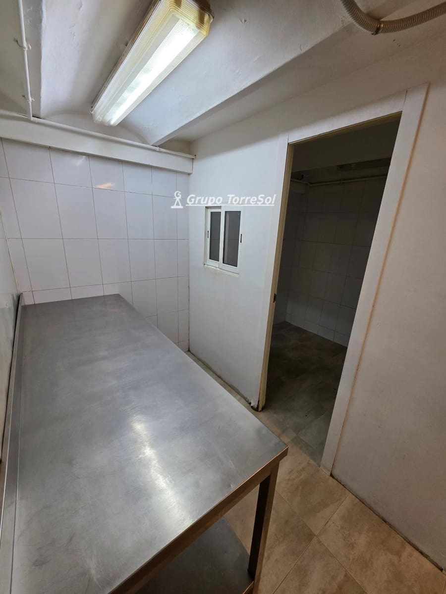 Commercieel te huur in Tarragona stad - € 2.900 (Ref: 9737091)