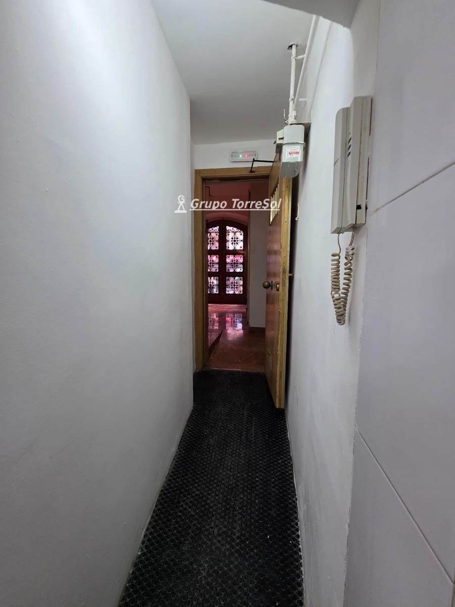 Commercieel te huur in Tarragona stad - € 2.900 (Ref: 9737091)