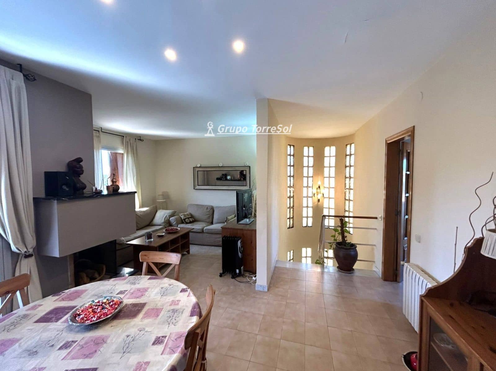 3 bedroom Villa for sale in Calafell with pool garage - € 473,000 (Ref: 9740074)