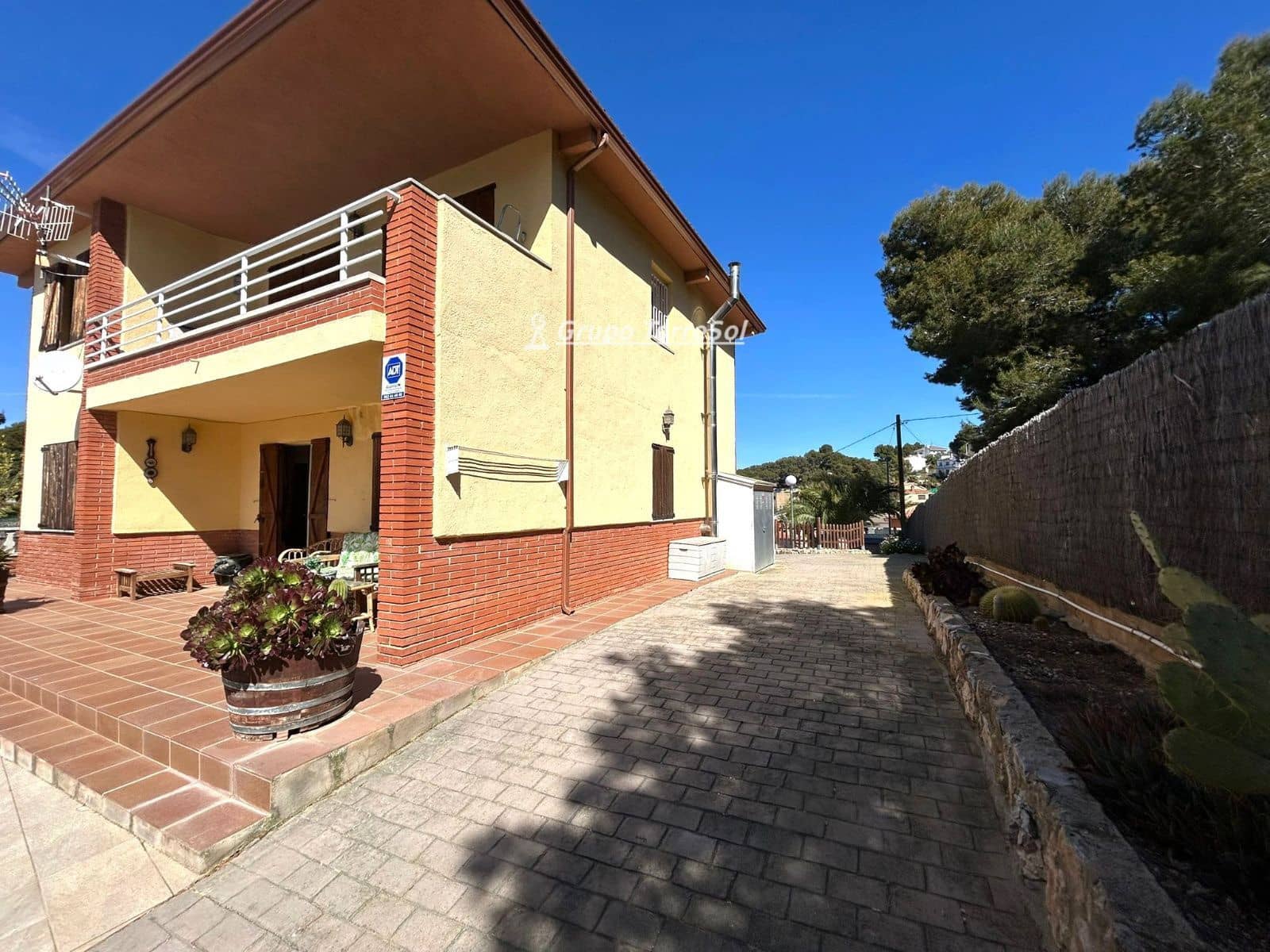 3 bedroom Villa for sale in Calafell with pool garage - € 473,000 (Ref: 9740074)
