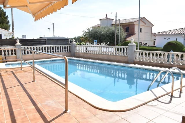 5 sypialnia Willa na sprzedaż w Calafell z basenem garażem - 550 000 € (Ref: 9748217)