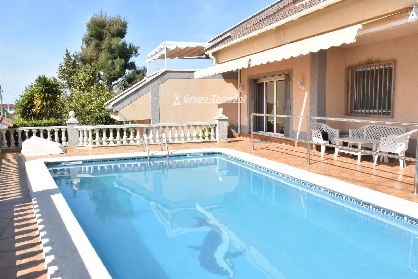 5 chambre Villa/Maison à vendre à Calafell avec piscine garage - 550 000 € (Ref: 9748217)