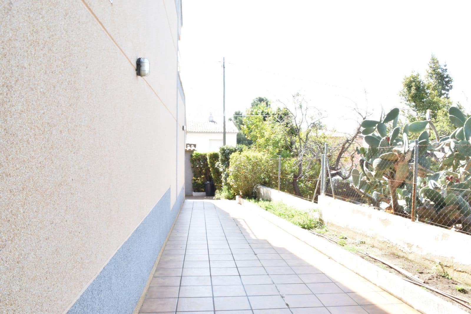 5 chambre Villa/Maison à vendre à Calafell avec piscine garage - 550 000 € (Ref: 9748217)