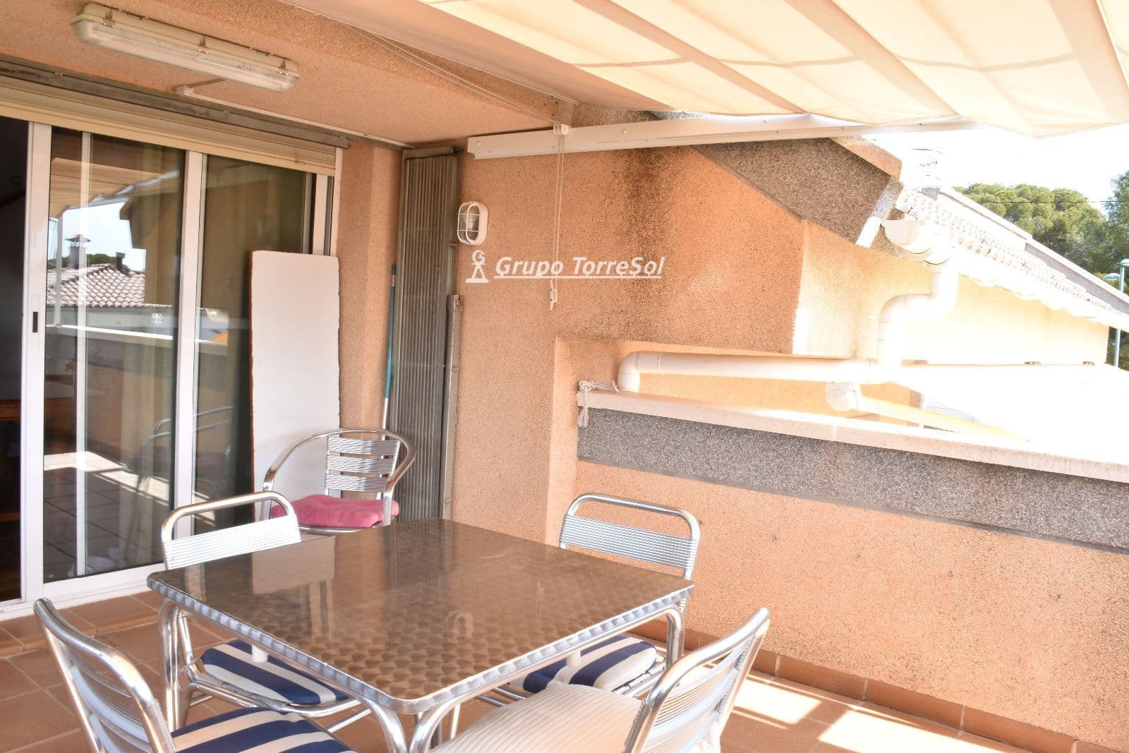 5 chambre Villa/Maison à vendre à Calafell avec piscine garage - 550 000 € (Ref: 9748217)