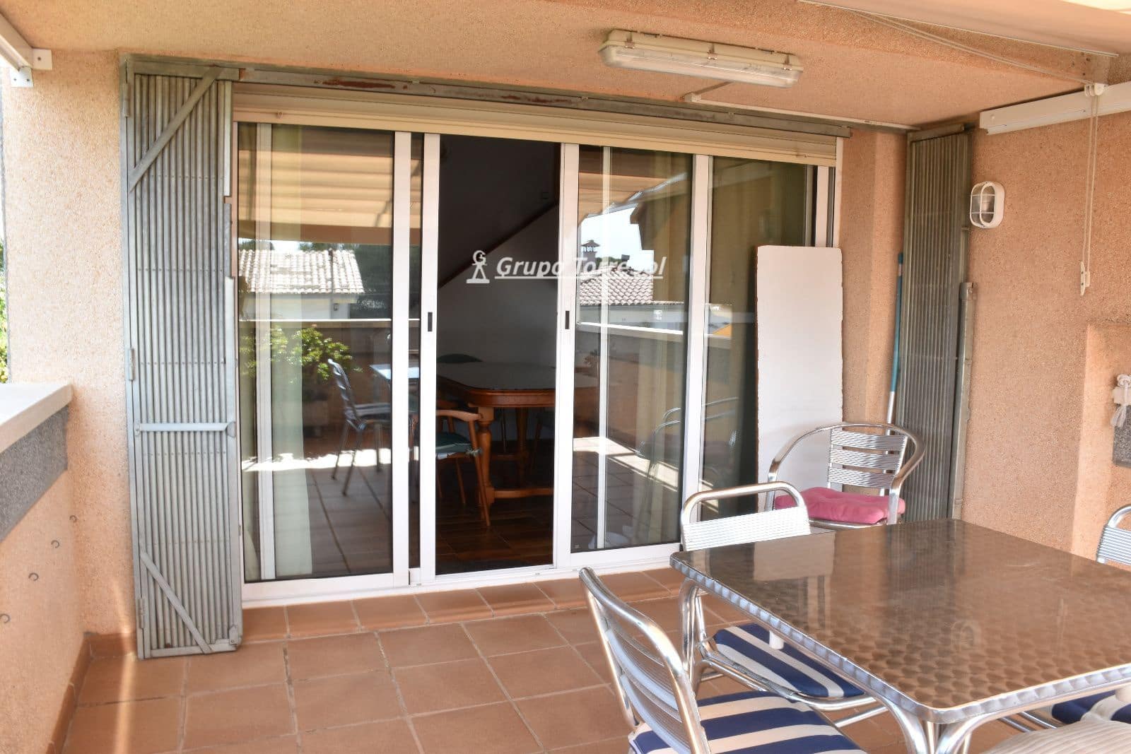 5 chambre Villa/Maison à vendre à Calafell avec piscine garage - 550 000 € (Ref: 9748217)