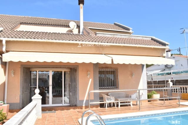 5 sypialnia Willa na sprzedaż w Calafell z basenem garażem - 550 000 € (Ref: 9748217)