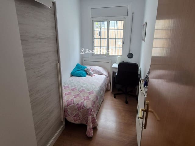 3 slaapkamer Flat te koop in Calafell met garage - € 220.000 (Ref: 9748367)