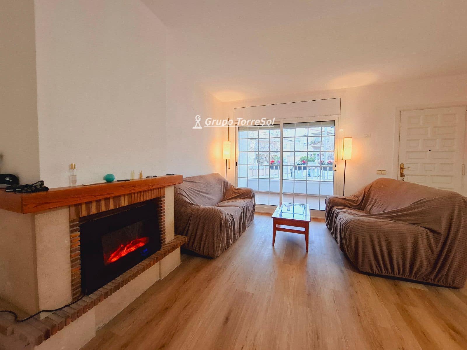 3 soveværelse Byhus til salg i Segur de Calafell med swimmingpool garage - € 340.000 (Ref: 9753499)