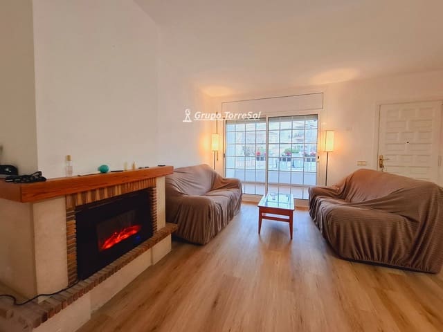 3 soveværelse Byhus til salg i Segur de Calafell, Calafell med swimmingpool garage - € 340.000 (Ref: 9753499)