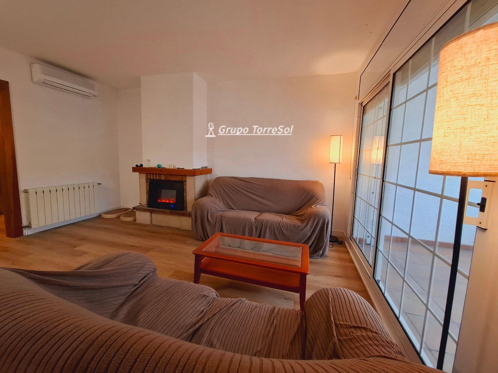 3 soveværelse Byhus til salg i Segur de Calafell med swimmingpool garage - € 340.000 (Ref: 9753499)