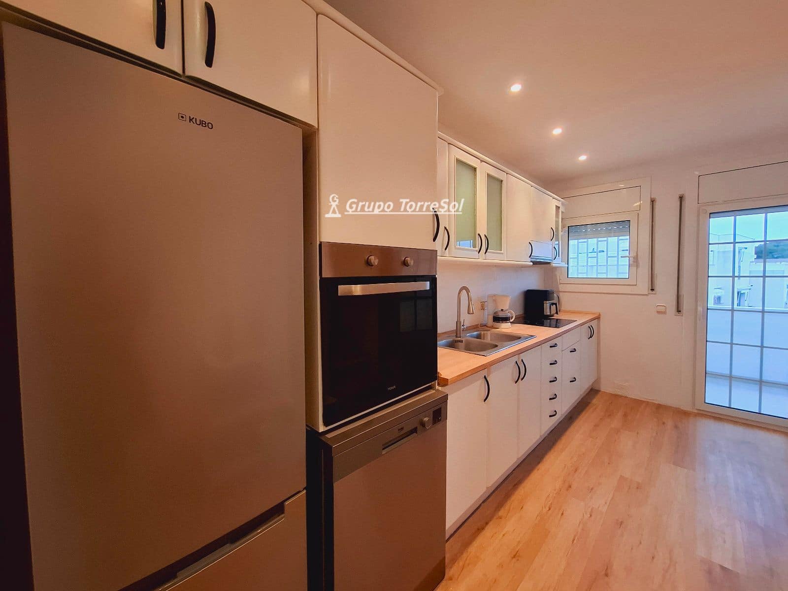 3 soveværelse Byhus til salg i Segur de Calafell med swimmingpool garage - € 340.000 (Ref: 9753499)