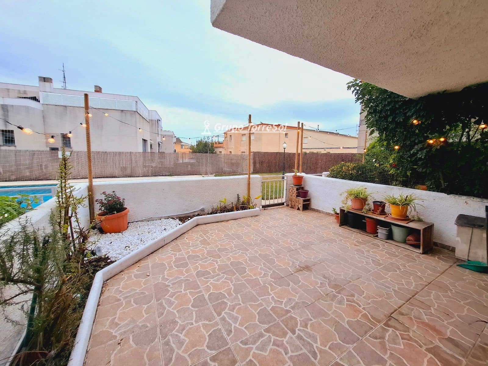 3 soveværelse Byhus til salg i Segur de Calafell med swimmingpool garage - € 340.000 (Ref: 9753499)