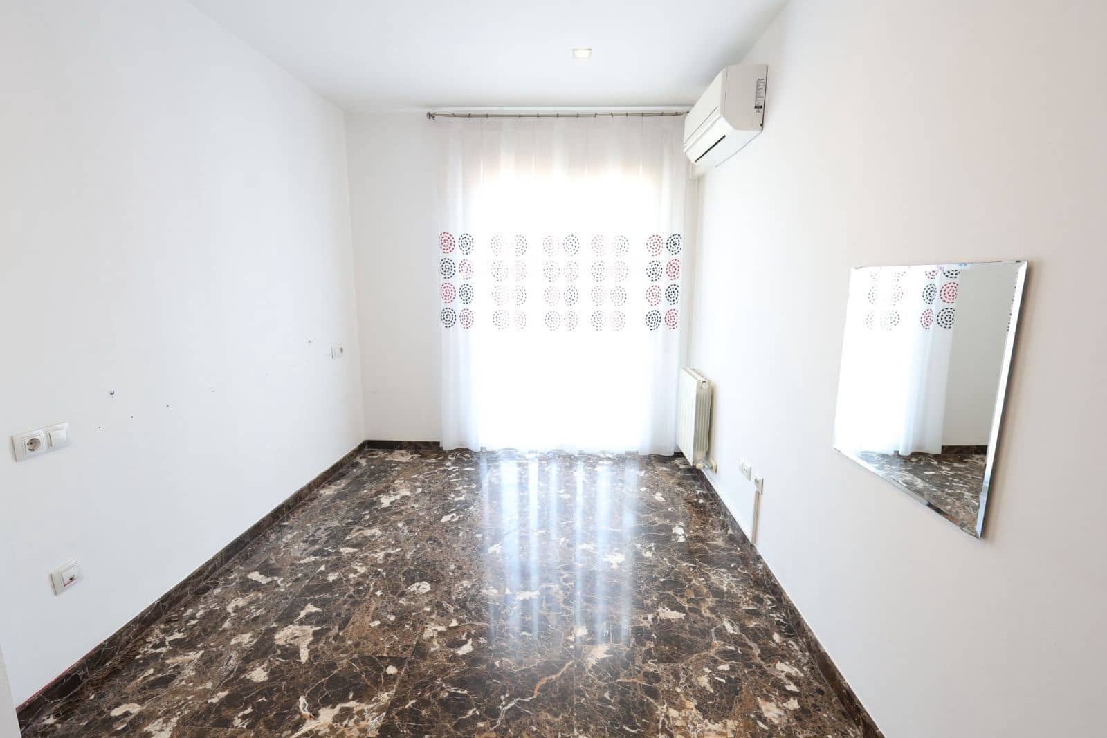 2 soverom Leilighet til salgs i El Vendrell med garasje - € 163 000 (Ref: 9756297)