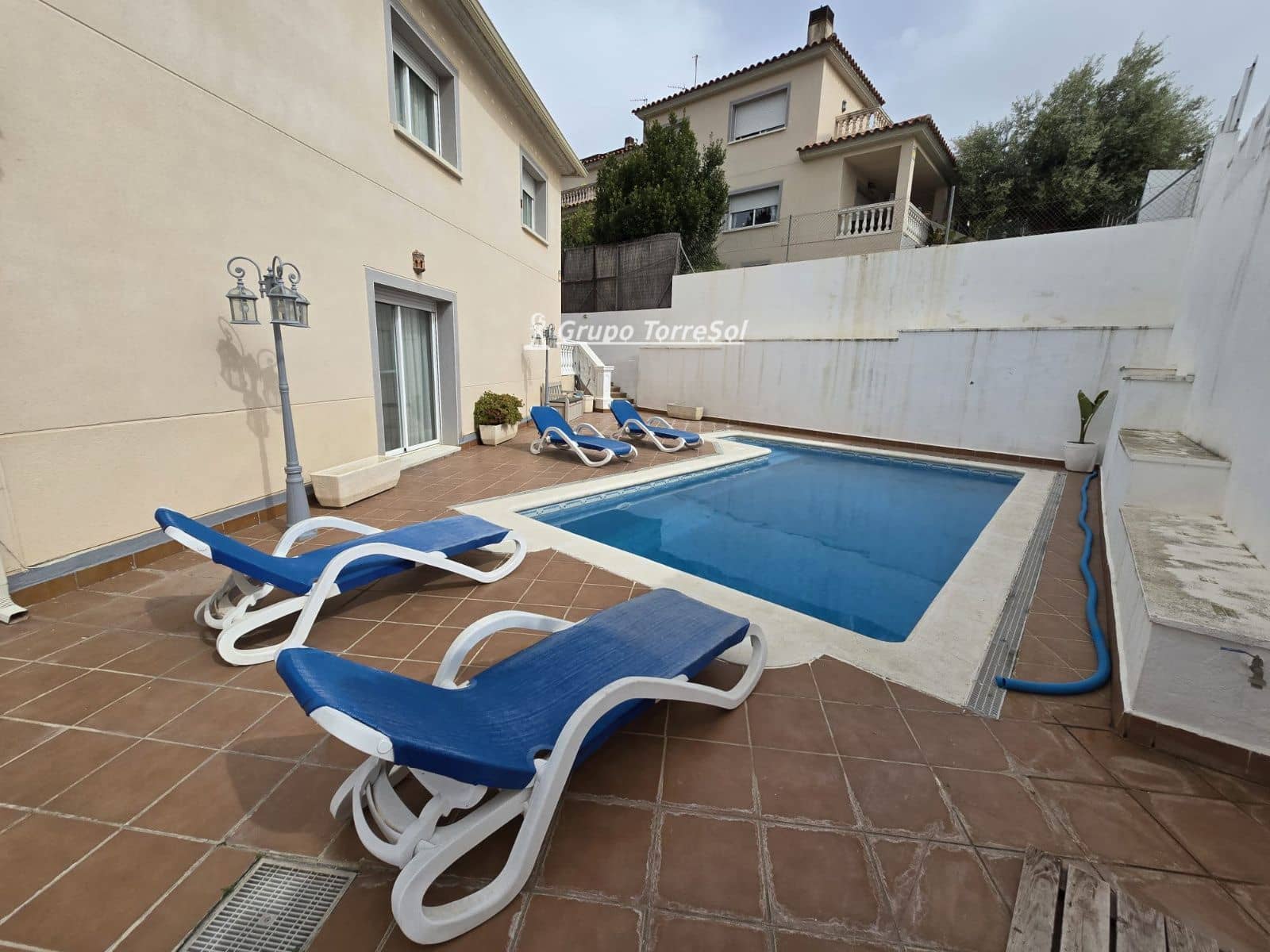 4 makuuhuone Huvila myytävänä paikassa Roda de Bara mukana uima-altaan 
autotalli - 440 000 € (Ref: 9768888)