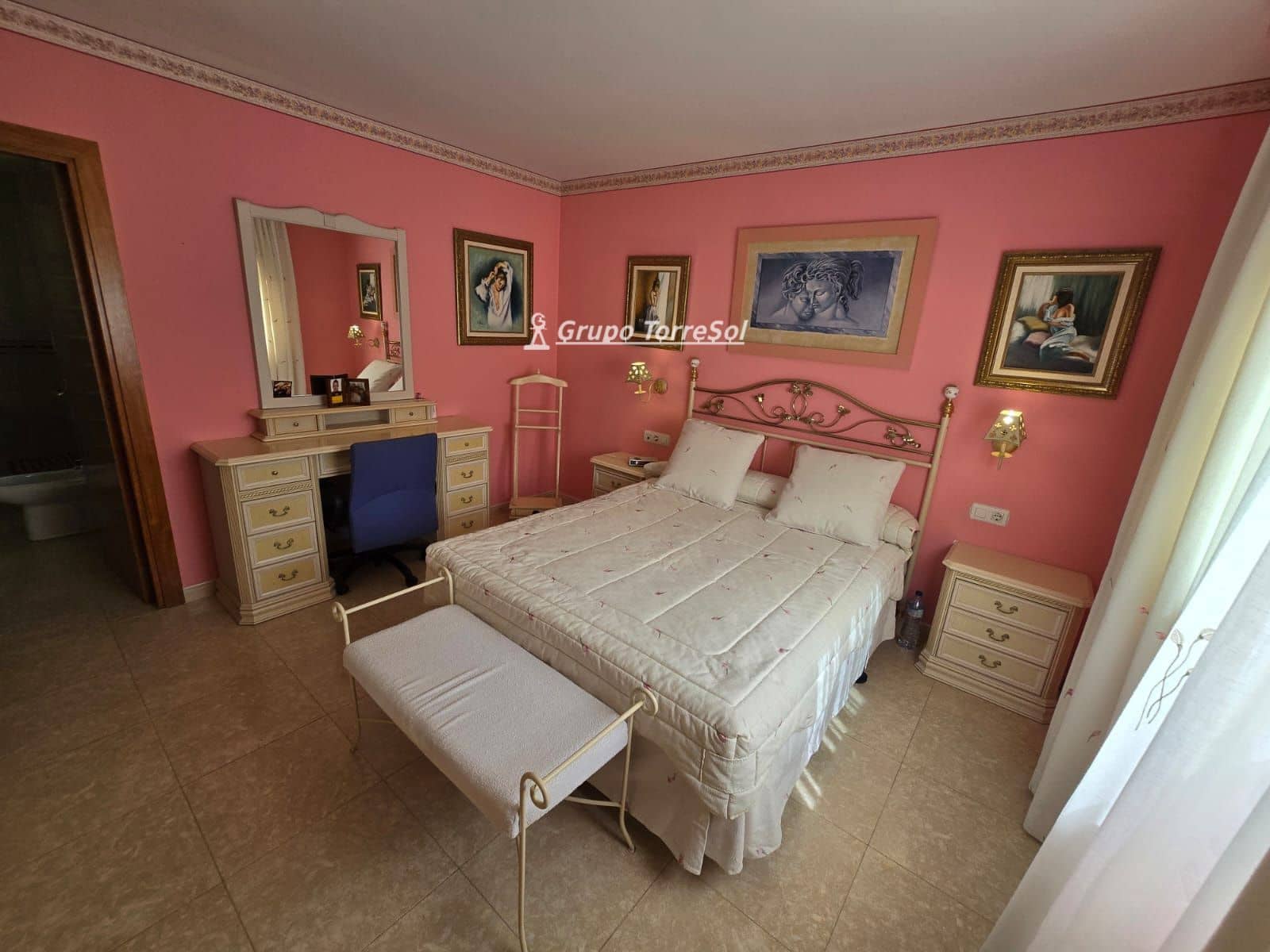 4 makuuhuone Huvila myytävänä paikassa Roda de Bara mukana uima-altaan 
autotalli - 440 000 € (Ref: 9768888)