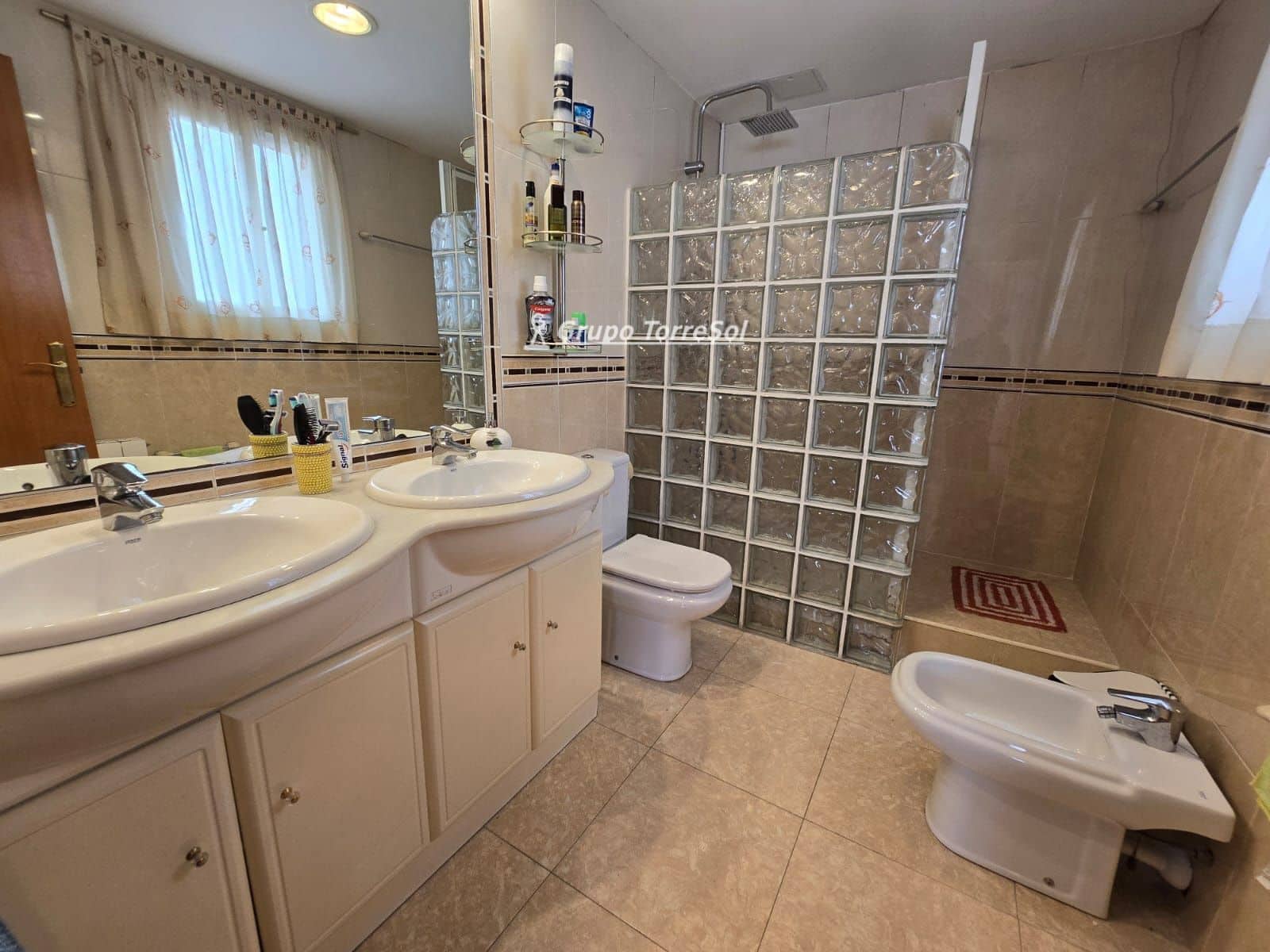 4 makuuhuone Huvila myytävänä paikassa Roda de Bara mukana uima-altaan 
autotalli - 440 000 € (Ref: 9768888)