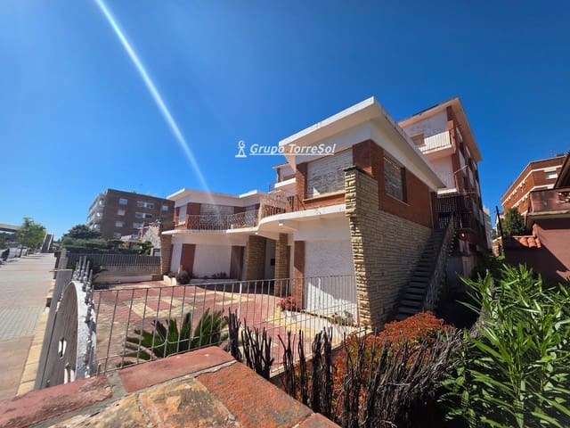 Restaurant/Bar til salg i Torredembarra - € 1.290.000 (Ref: 9771993)