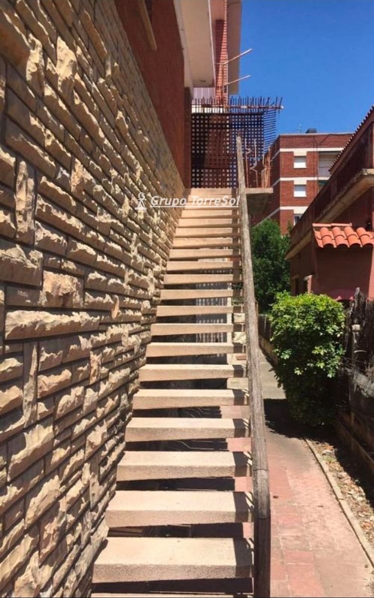 Restaurant/Bar for sale in Torredembarra - € 1,290,000 (Ref: 9771993)