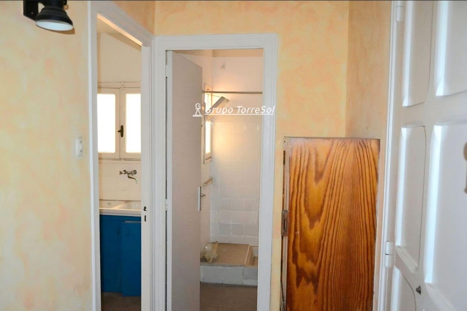 Restaurant/Bar for sale in Torredembarra - € 1,290,000 (Ref: 9771993)