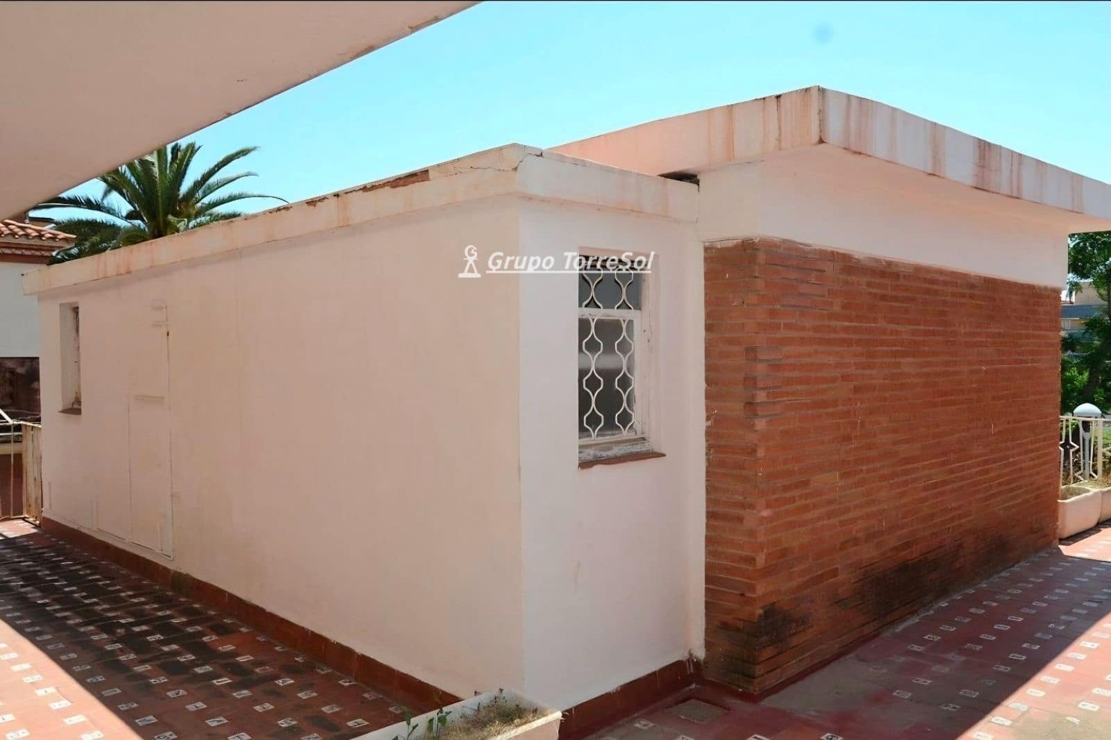 Restaurant/Bar for sale in Torredembarra - € 1,290,000 (Ref: 9771993)