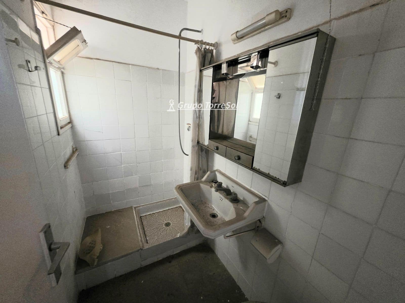 Restaurant/Bar for sale in Torredembarra - € 1,290,000 (Ref: 9771993)