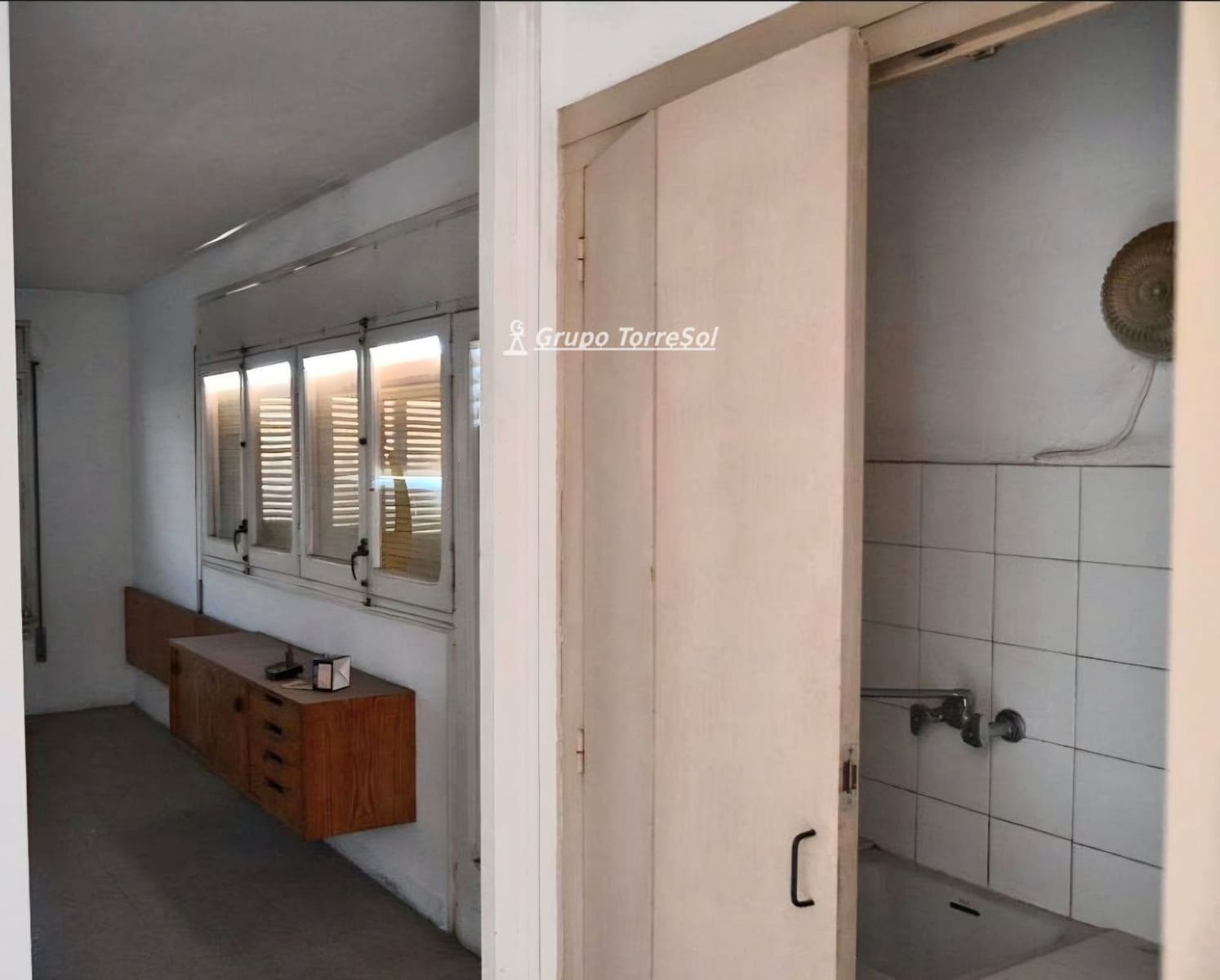 Restaurant/Bar for sale in Torredembarra - € 1,290,000 (Ref: 9771993)