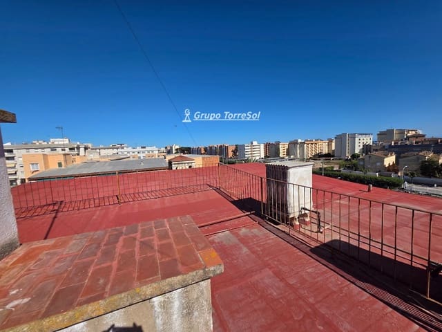 Restaurant/Bar til salg i Torredembarra - € 1.290.000 (Ref: 9771993)