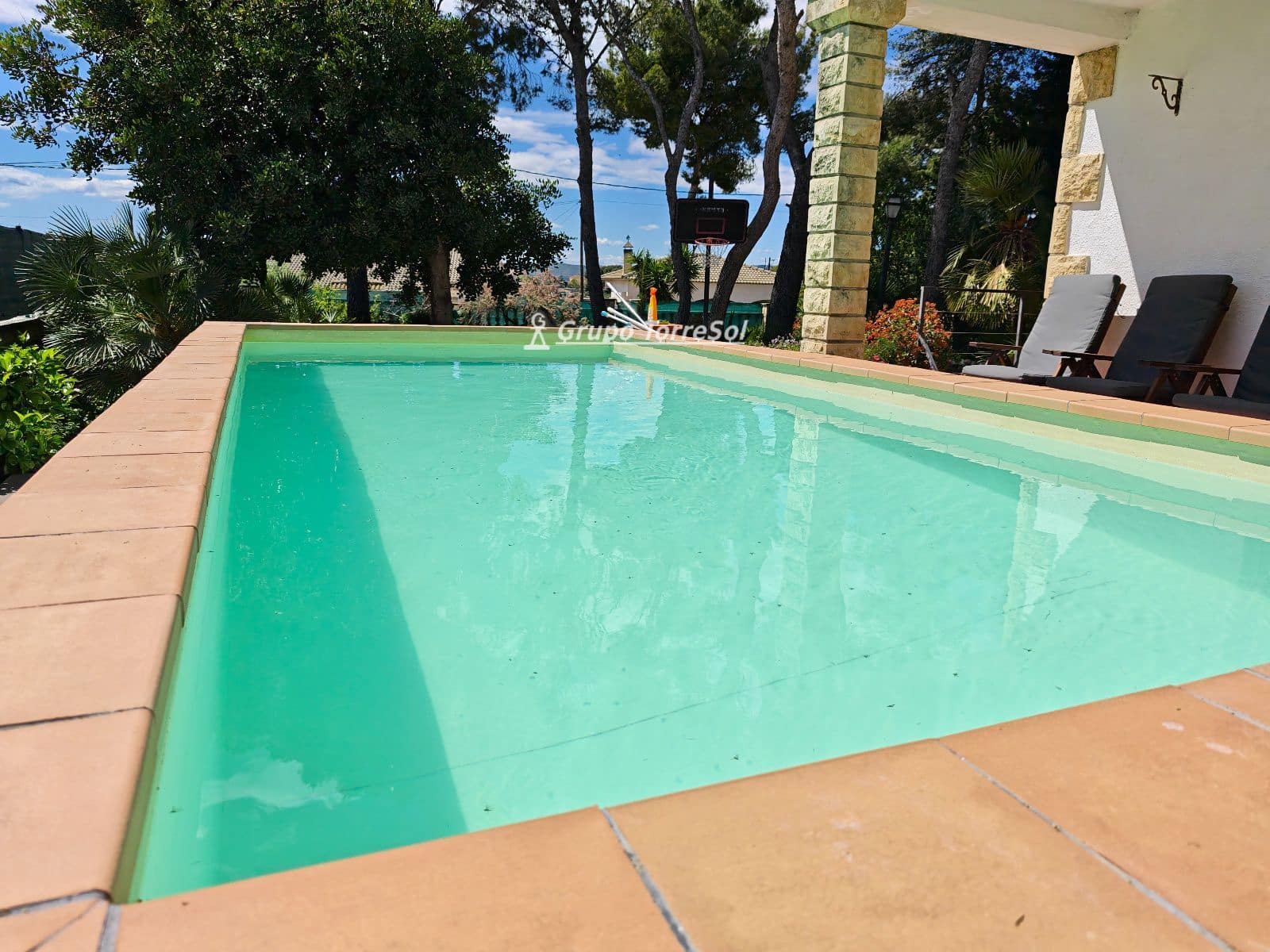 3 bedroom Villa for sale in Bellvei with pool garage - € 350,000 (Ref: 9775880)