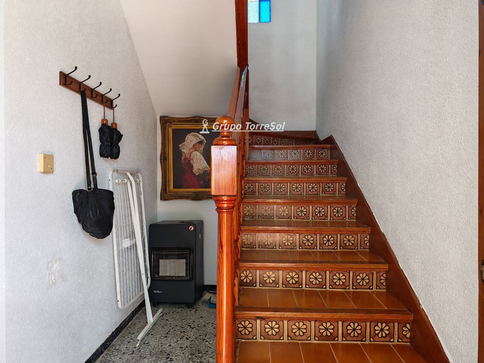 3 bedroom Villa for sale in Bellvei with pool garage - € 350,000 (Ref: 9775880)