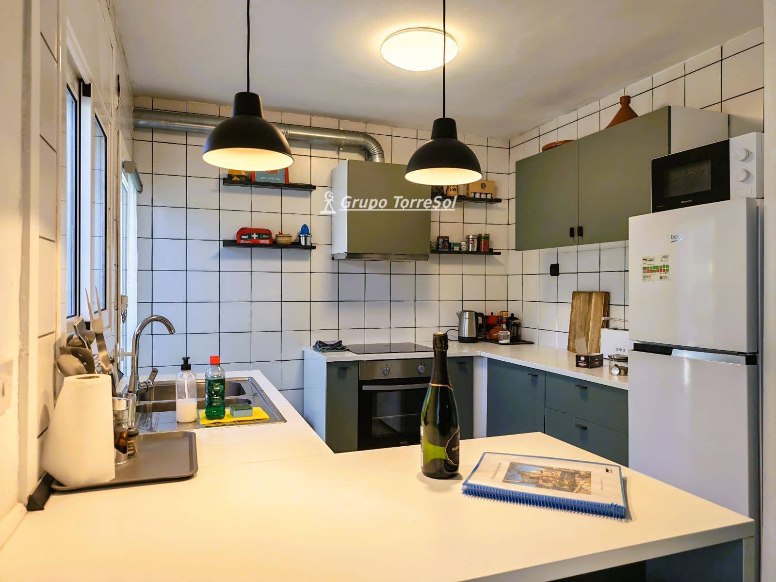 3 bedroom Villa for sale in Bellvei with pool garage - € 350,000 (Ref: 9775880)