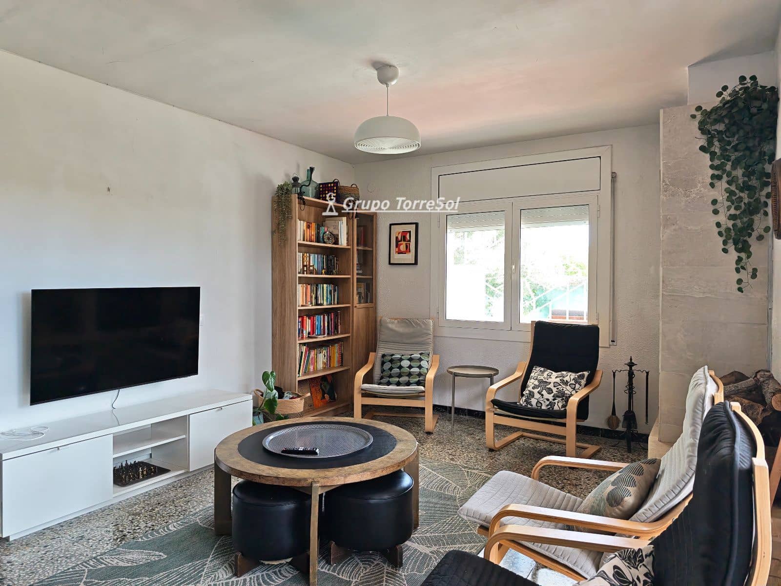 3 bedroom Villa for sale in Bellvei with pool garage - € 350,000 (Ref: 9775880)