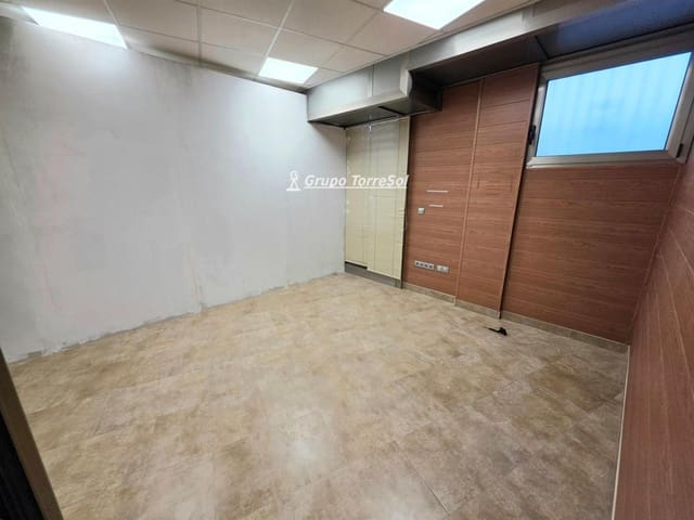 Erhverv til salg i Torredembarra - € 145.000 (Ref: 9775881)