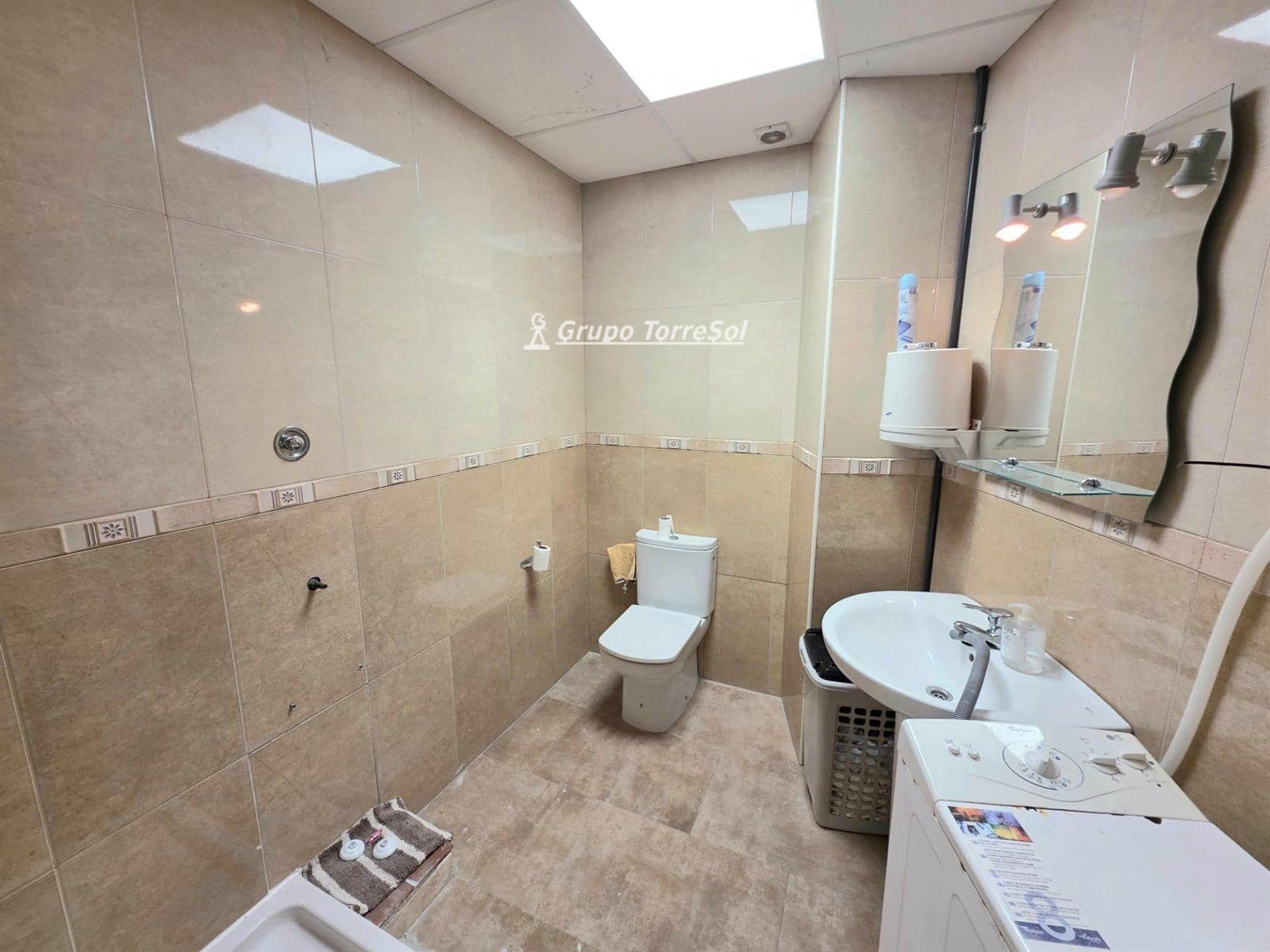 Erhverv til salg i Torredembarra - € 145.000 (Ref: 9775881)