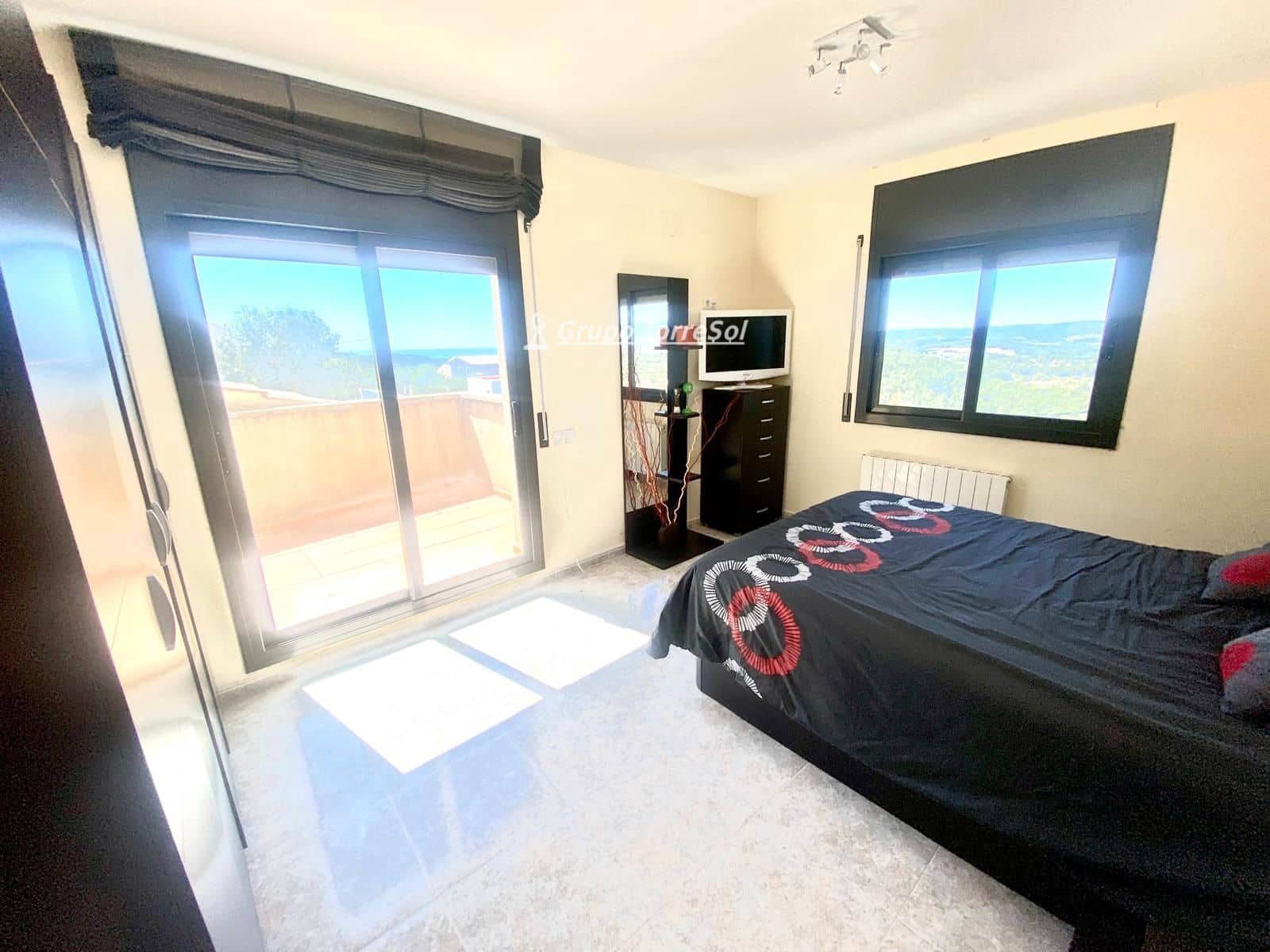 4 camera da letto Villa in vendita in Segur de Calafell con piscina garage - 475.000 € (Rif: 9777243)