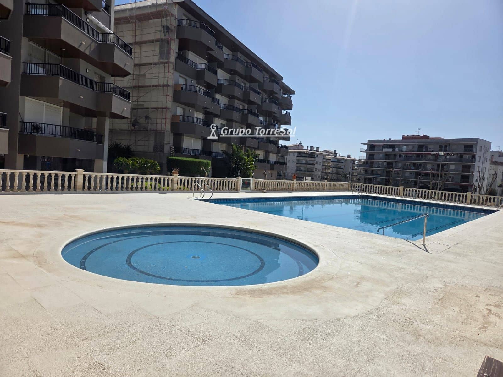 Piso de 3 habitaciones en Cunit en venta con piscina garaje - 262.500 € (Ref: 9777619)