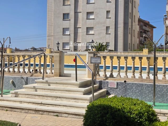 3 makuuhuone Asunto myytävänä paikassa Cunit mukana uima-altaan 
autotalli - 262 500 € (Ref: 9777619)