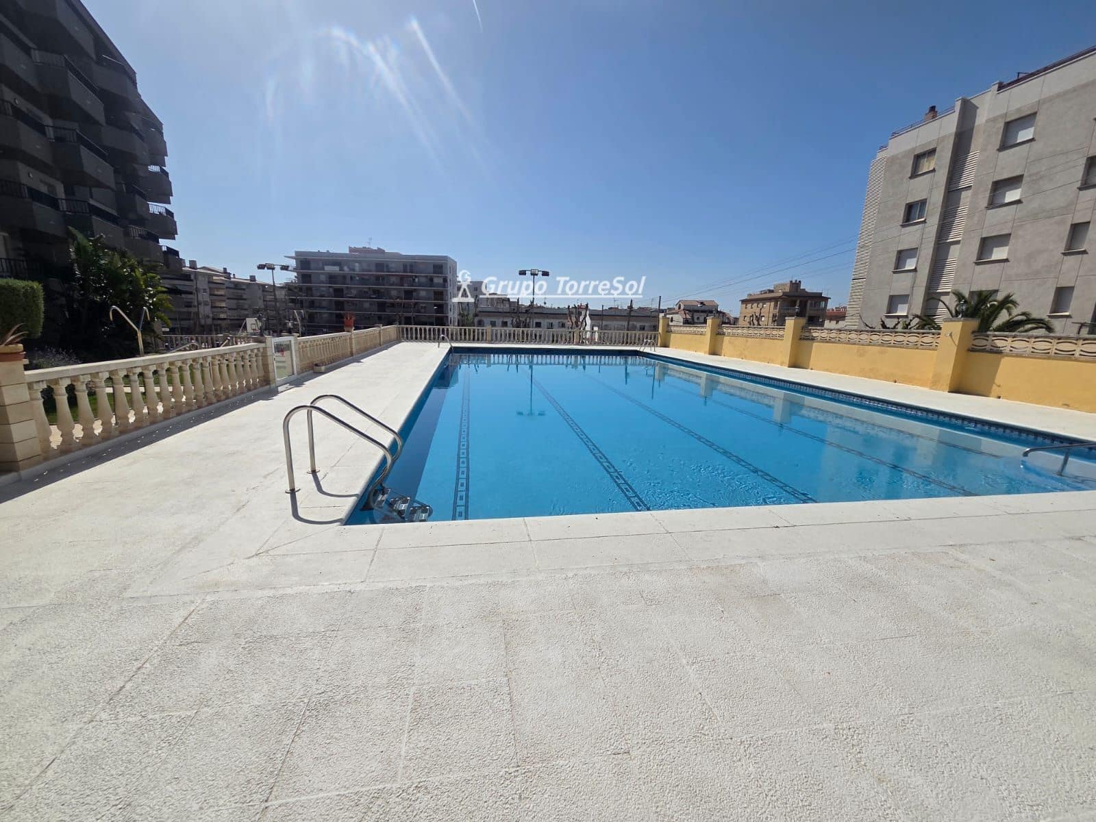 Piso de 3 habitaciones en Cunit en venta con piscina garaje - 262.500 € (Ref: 9777619)